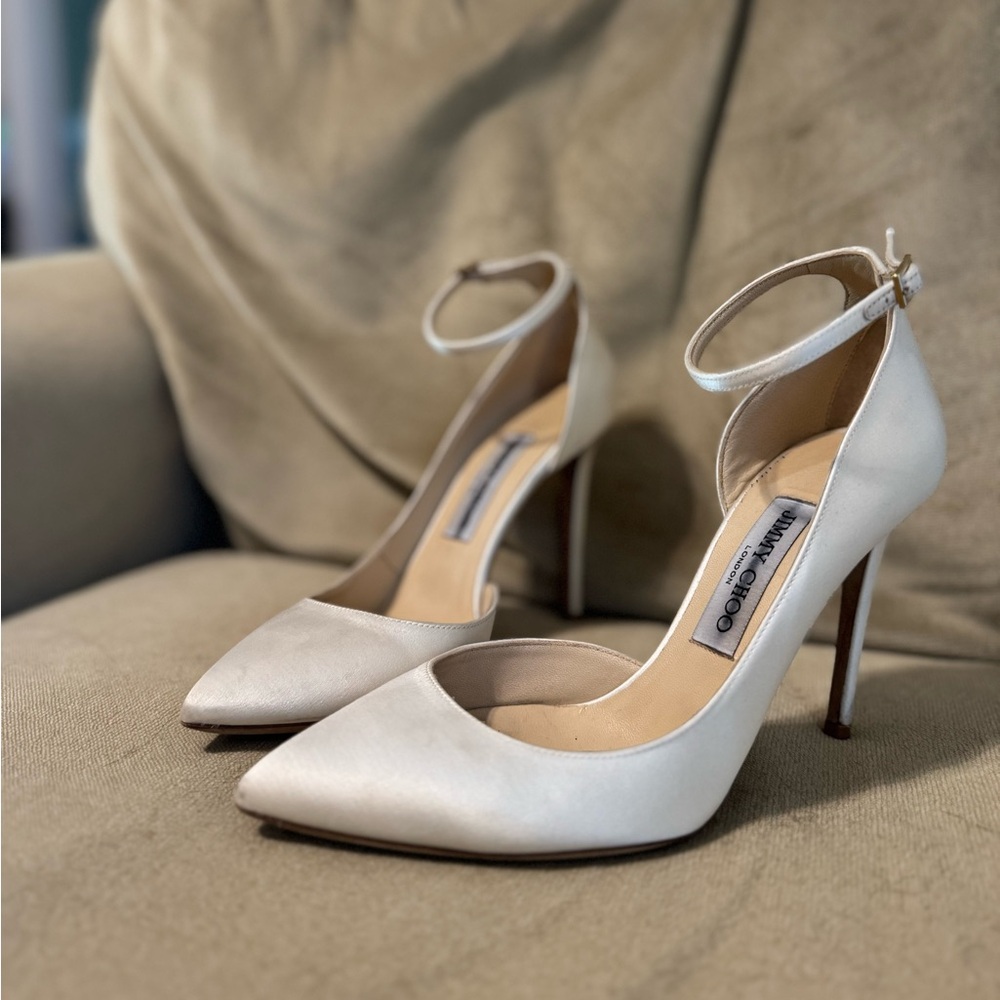 Jimmy Choo Satin D’Orsay Ivory Pumps Size 8